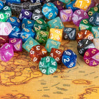 7 dés en résine marbrée aléatoire - unité ou set complet