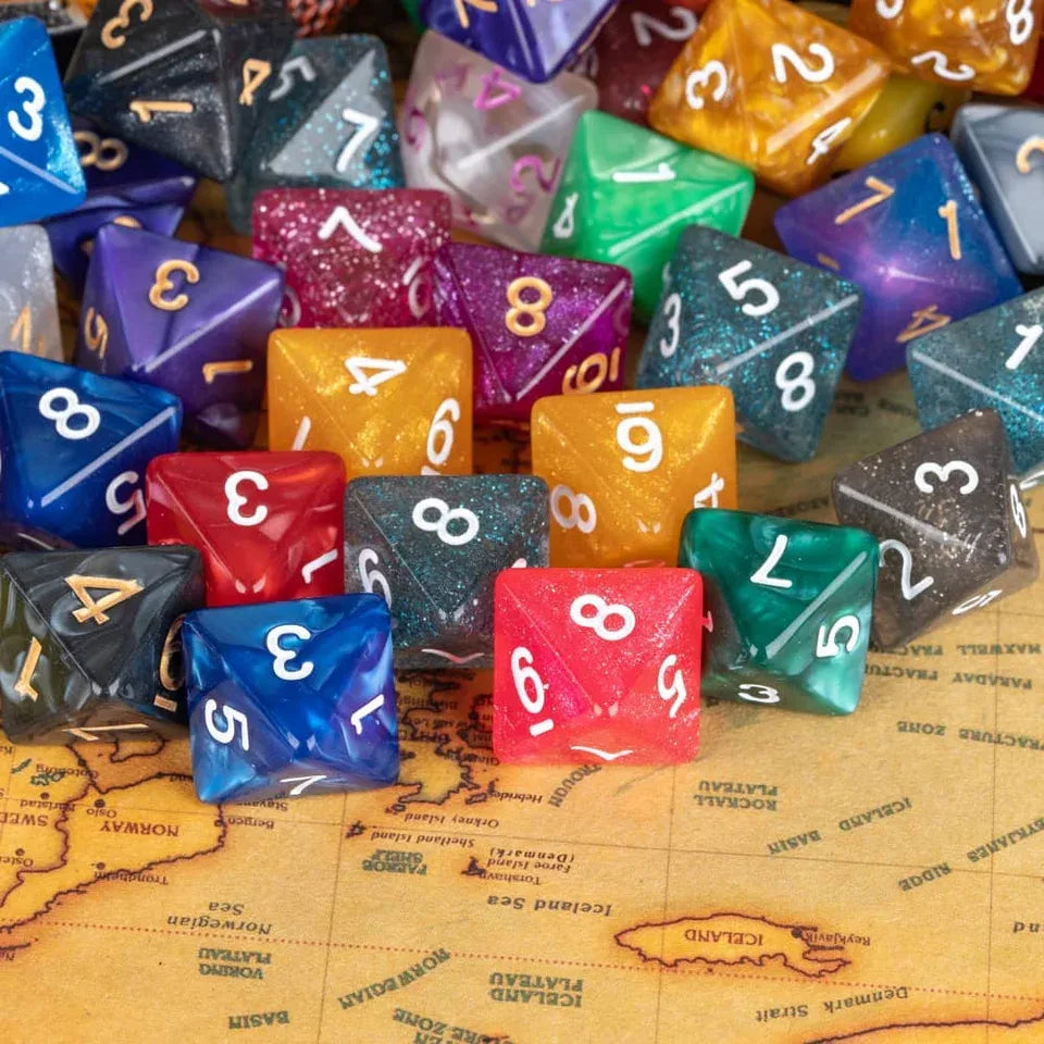 7 dés en résine marbrée aléatoire - unité ou set complet
