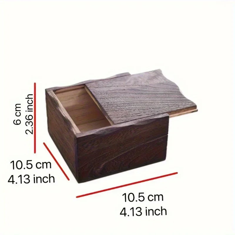 Boite à dés en bois ancien