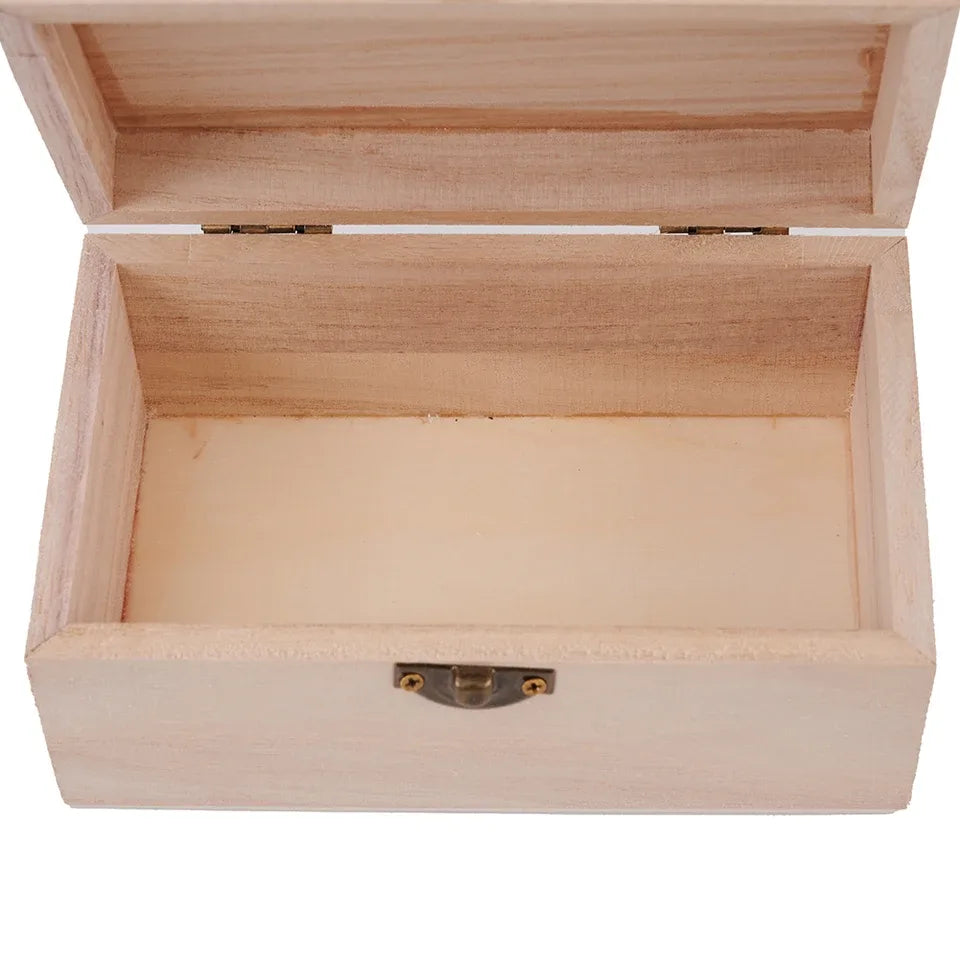 Boite à dés en bois clair