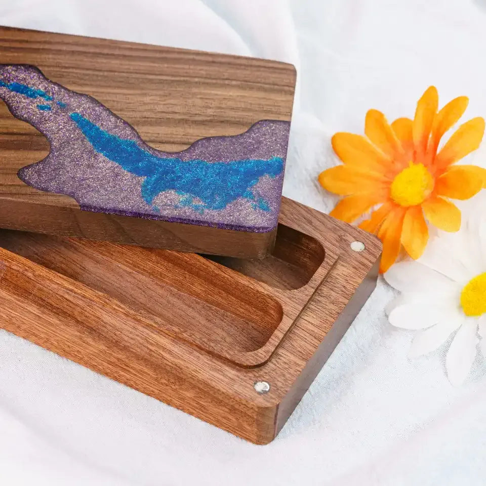 Boîte à dés en bois et résine