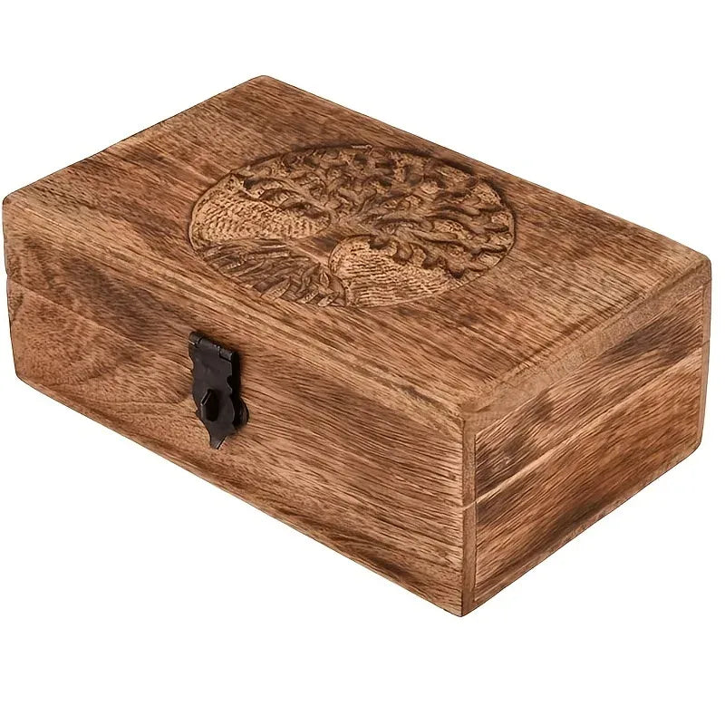 Boite à dés en bois gravé - Arbre de vie
