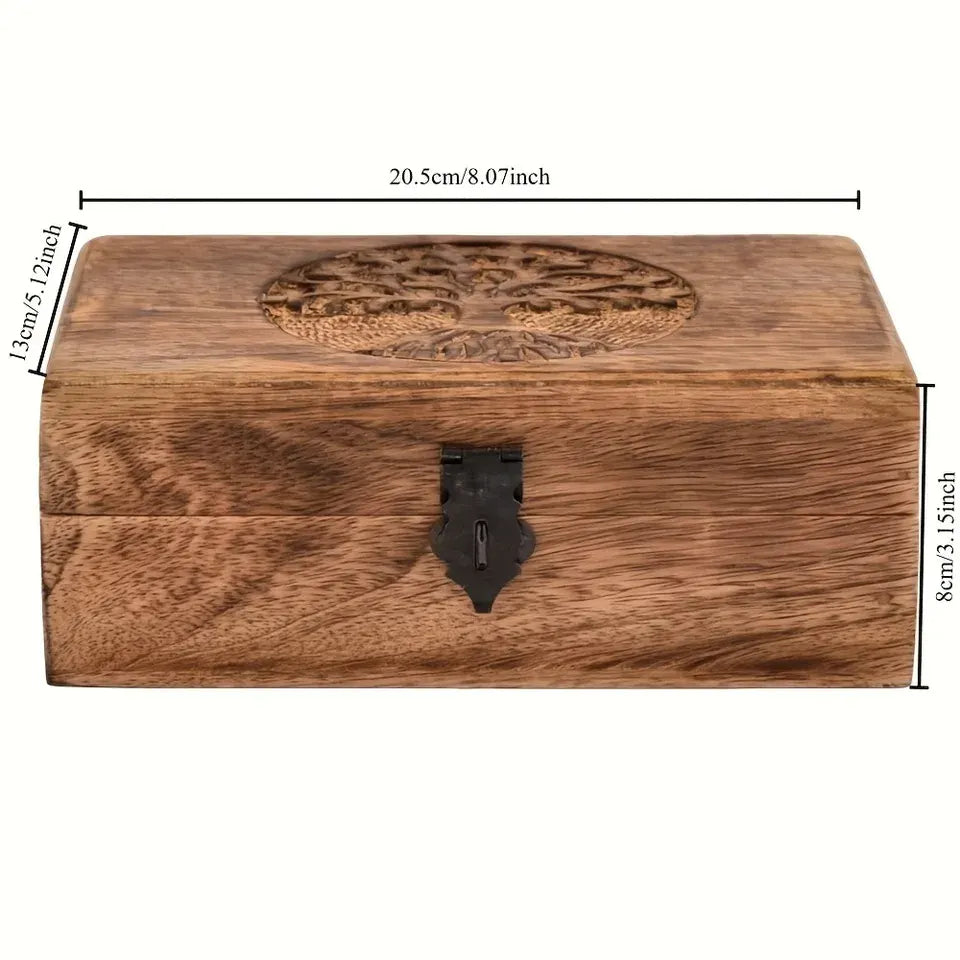 Boite à dés en bois gravé - Arbre de vie