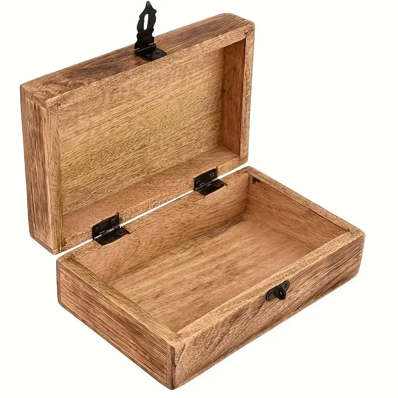 Boite à dés en bois gravé - Arbre de vie