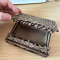 Boite à dés mimique en bois