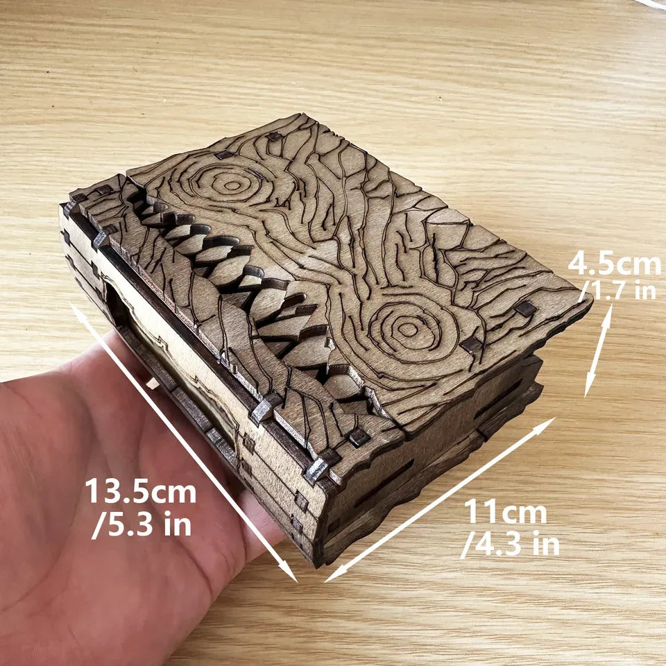 Boite à dés mimique en bois