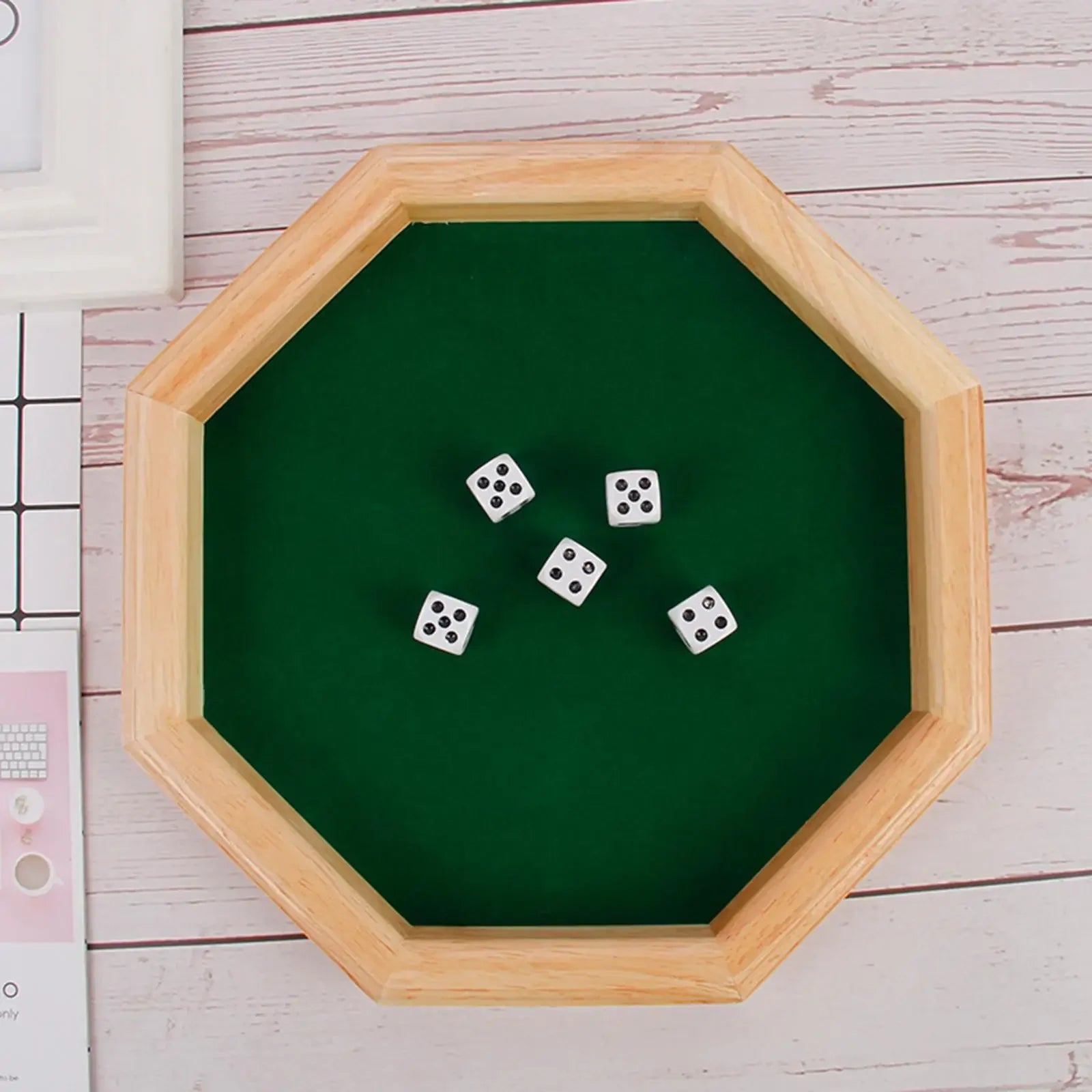 Plateau à dés en bois octogonal - Tapis vert - JDR famille