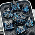Set de dés en métal avec boite - Dragon incrusté
